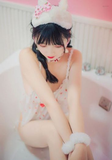 翘臀后进少妇大白嫩屁股18禁_国产剧免费在线观看